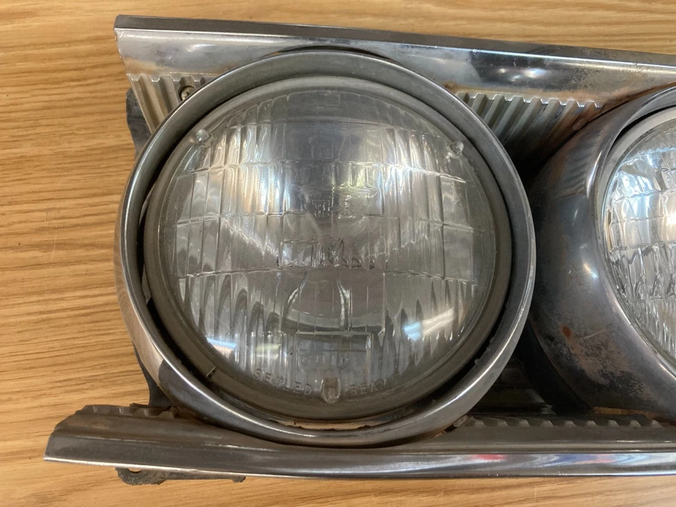 Carcasas de faros Buick Wildcat 1964 con moldura 5955611 5955612 Foto 2 de 4