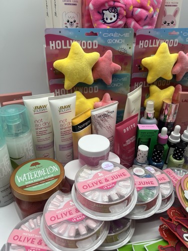 ✨ Mystery Skincare Box 10 Stück Konvolut The Crème Shop, Revolution, Rohzucker - Bild 5 von 12