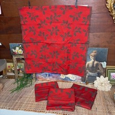 Set of Four Vintage FRETTE Italy Red  Green Cotton HAPPY HOLIDAYS 22" Napkins