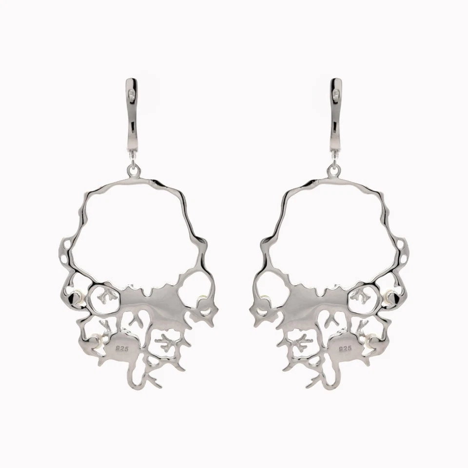 Brincos de argola de coral orgânico prata 925 madrepérola e pérolas brancas - Imagem 3 de 4