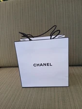 Empty Chanel White Paper Gift Shopping Bag 10x8x3in Designer Fashion