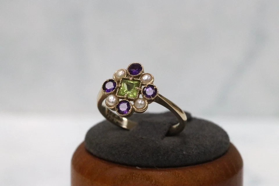 9ct Yellow Gold Perdot & Amethyst Ring - Size N½ - UK Hallmark - Image 2 of 4