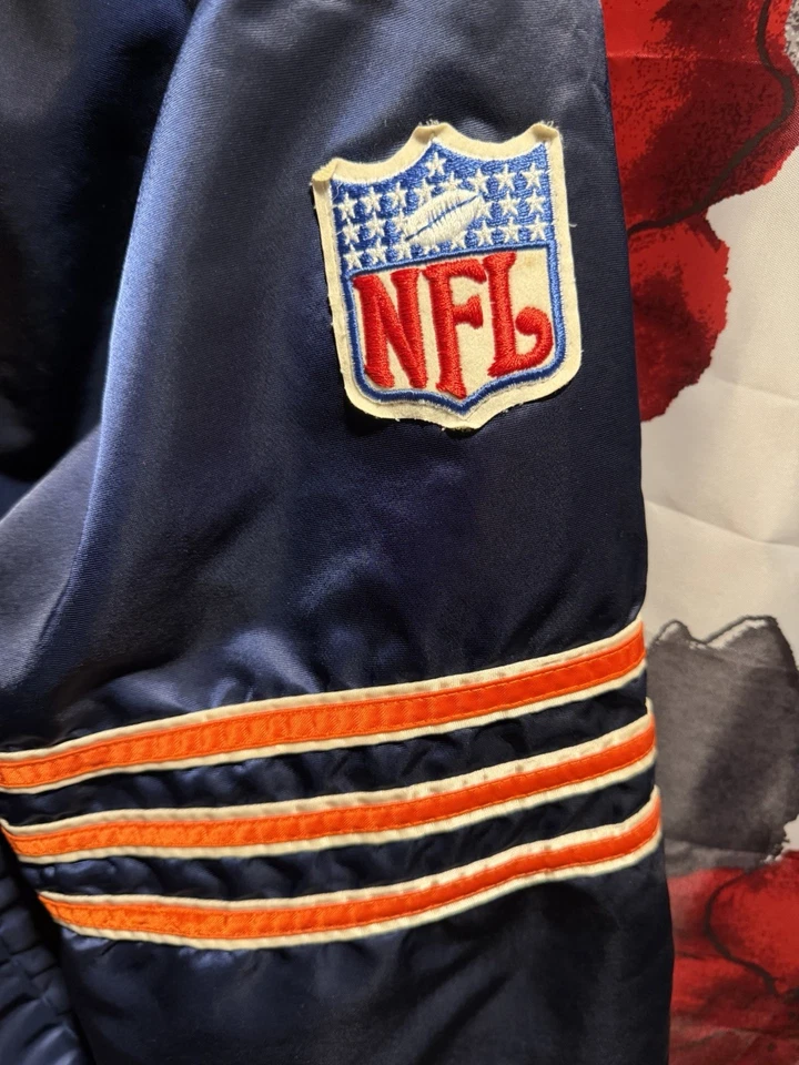 Vintage Starter Pro Line Chicago Bears Satin Jacket XL Navy – Flaws Read - Image 2 of 4