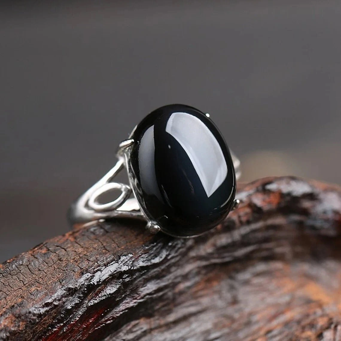 Obsidian clearance stone ring