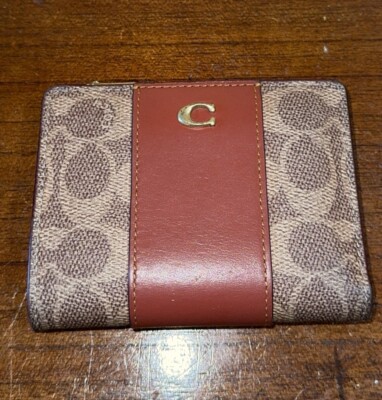 Coach 1941 Signature Logo Bi-Fold Classic Small Wallet Leather