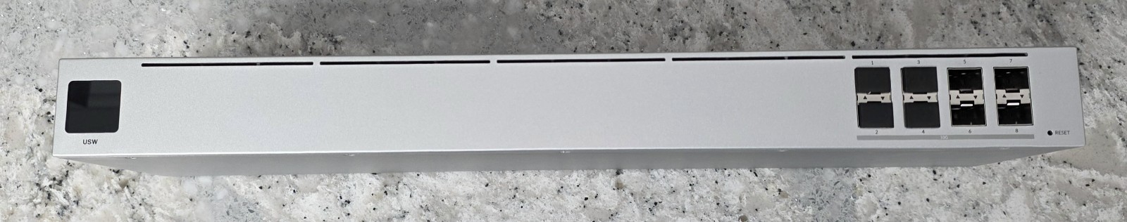 Ubiquiti UniFi 8-Port 10G SFP+ Managed Aggregation Switch - USW-AGGREGATION