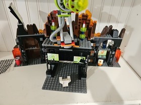 LEGO Agents: Volcano Base (8637) 99% Complete With Instructions
