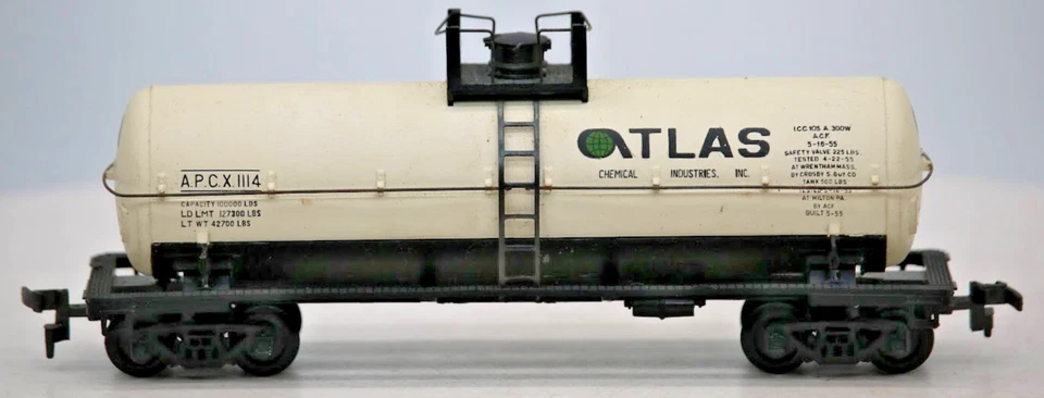Coche cisterna de cúpula única calibre HO 1:87 APCX 1114 “Atlas Chemical Industries” Athearn Foto 4 de 4