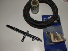 Iwata Eclipse HP-BCS Siphon Feed Dual Action Airbrush Working