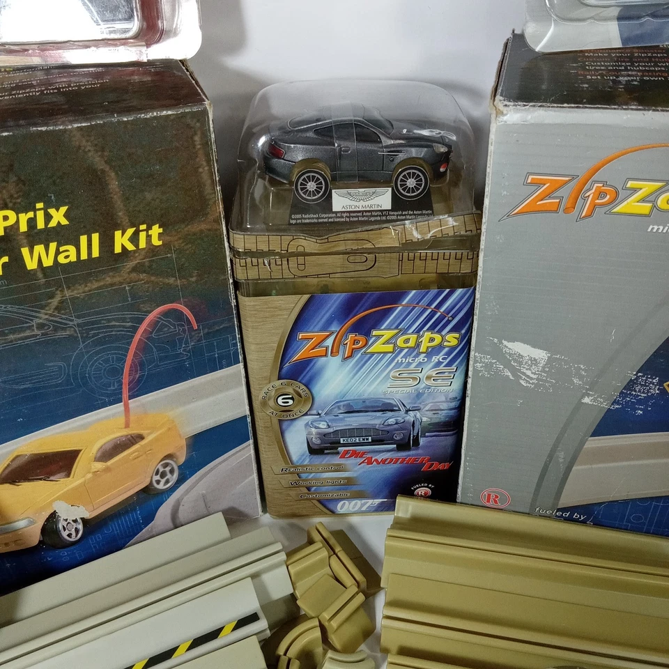 ZipZaps Micro RC Gran Premio Barrera Pared Lote, 007, Rápido y Furioso, Kit Camión Foto 4 de 4