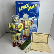 2000 SCHYLLING REMOTE CONTROL SPACE MAN TIN ROBOT LIMITED EDITION #1835