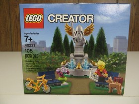 LEGO Creator 40221 Fountain - New Sealed