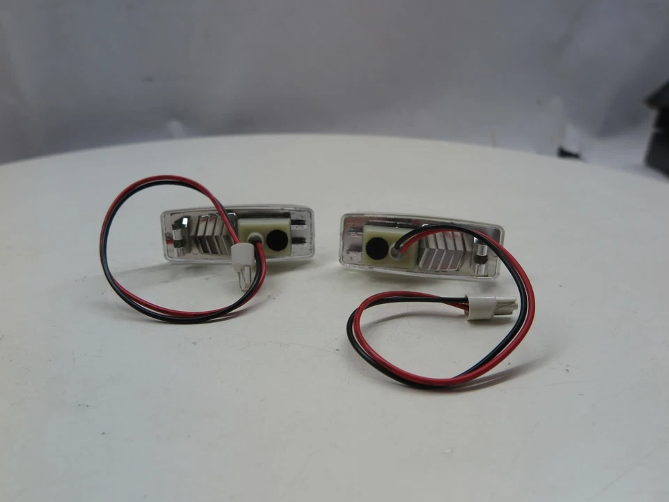 Luz marcadora lateral LED 4D cromada para Mercedes-Benz Clase S W126 MK2 1979-1991 Foto 3 de 4