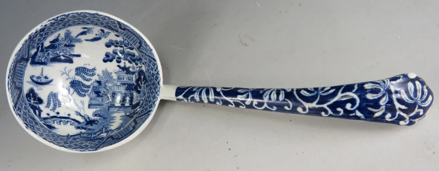 Antique Pottery Pearlware Blue Transfer Willow Pattern Sauce Ladle 1820
