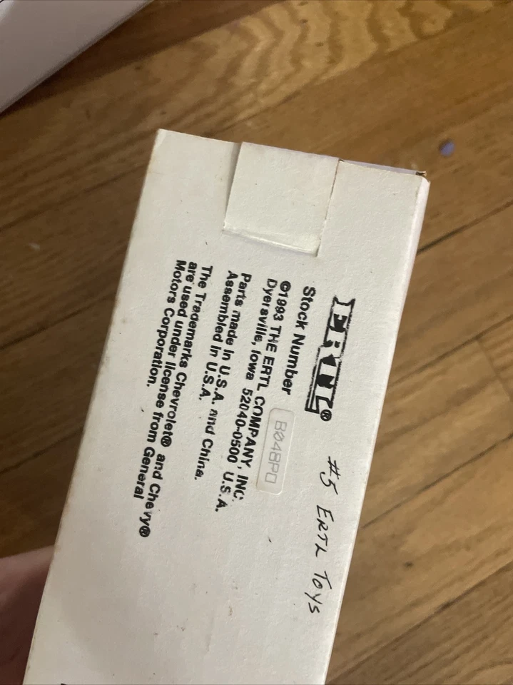 Furgone Bancario Vintage ERTL #2953 Diecast 1938 Bianco Con Chiusura - Immagine 3 di 4