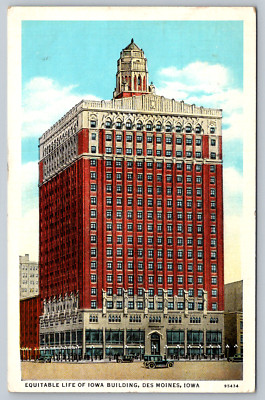 c1940s Equitable Life of Iowa Building Des Moines Iowa Postcard