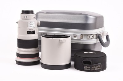 Canon EF 300mm f/2.8 L IS II USM Lens #Z-00103