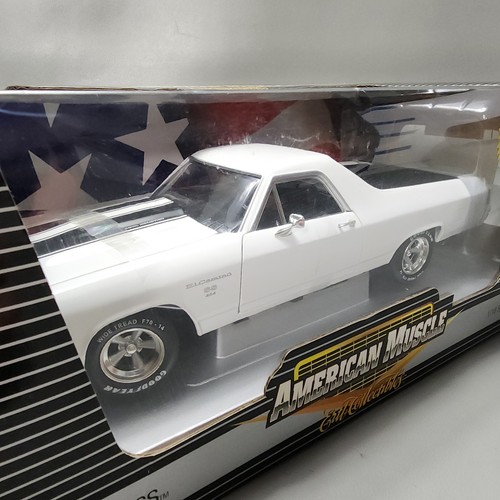 Ertl 1970 Chevy El Camino SS White Limited Edition 1:18 Scale Diecast - Picture 7 of 8