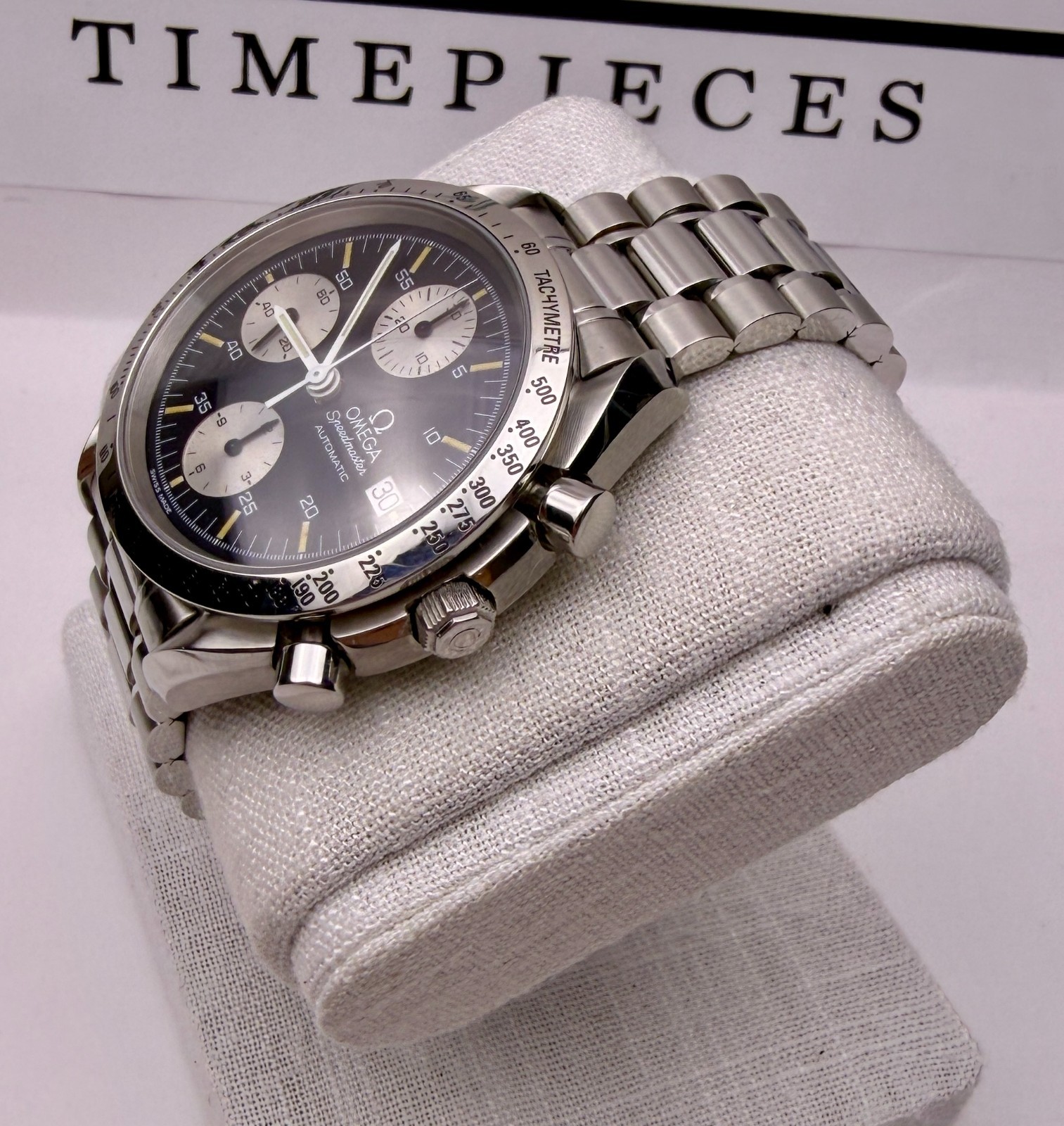 Omega Speedmaster Date 39MM “Reverse Panda” Ref. 3511.50 Case #353 image 3