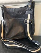 AMERICAN LEATHER CO Black Leather Crossbody Bag Webbed Strap