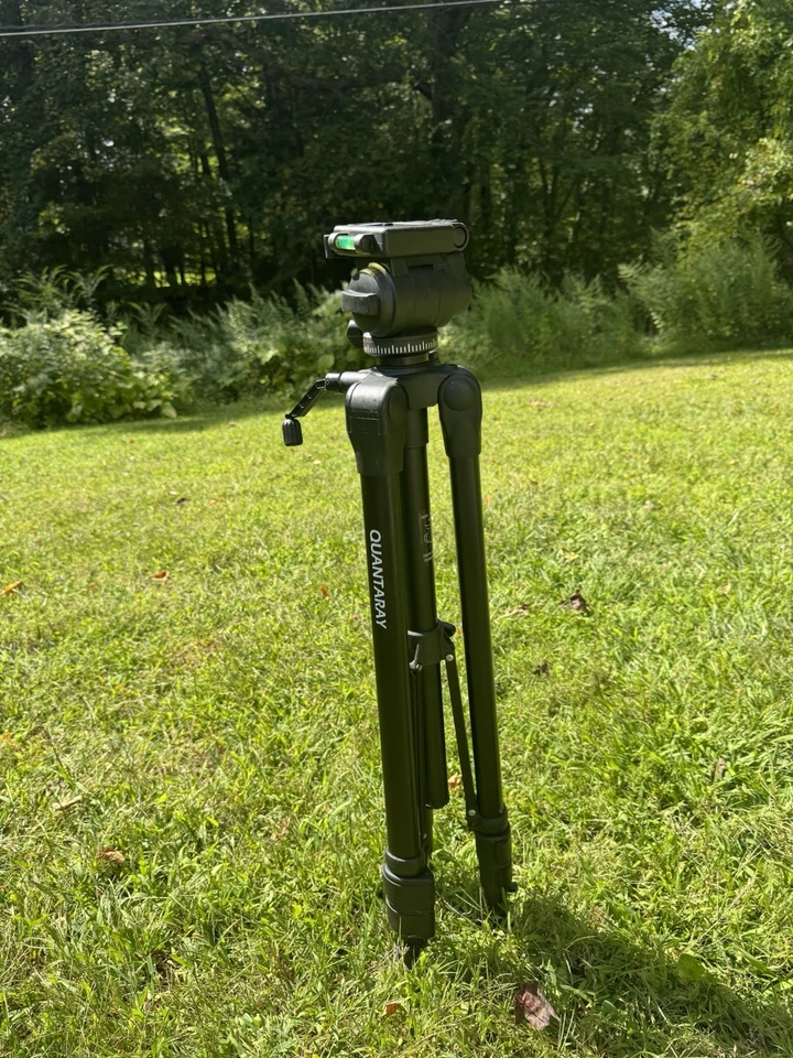 Quantaray 74” Camera Tripod With Dual Levels - Image 2 of 4