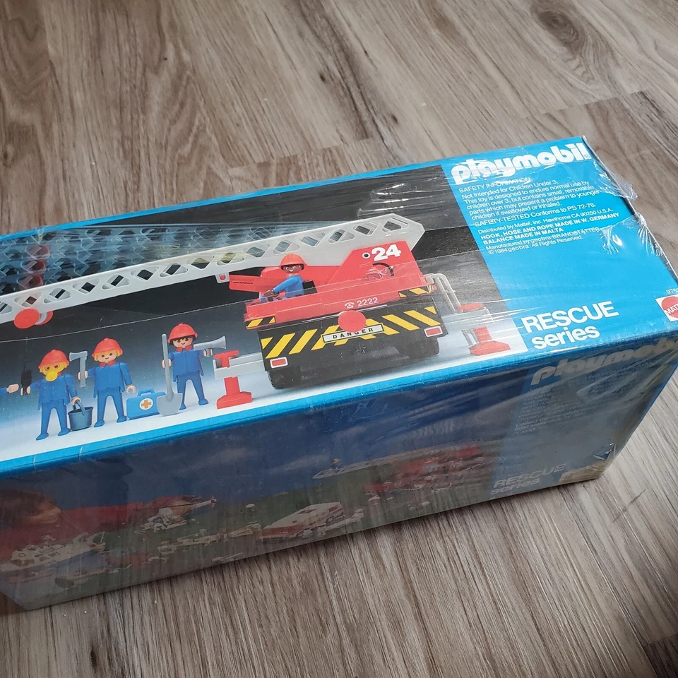 Playmobile Fire Truck  Rescue Series 9752 Vtg Mattel 1984 - Image 2 of 4