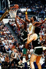 Cedric Maxwell of the Boston Celtics1980's Basketball Photo 4