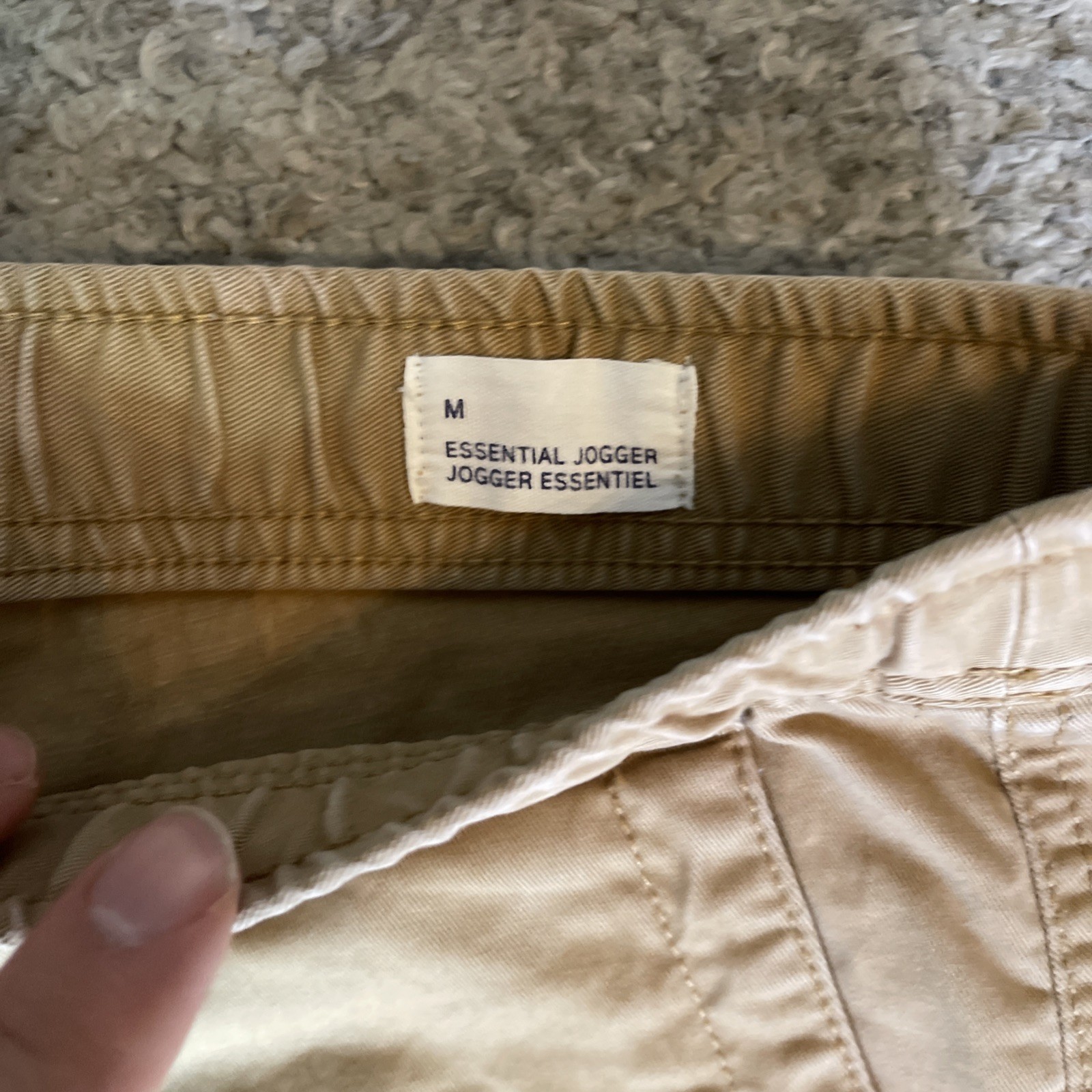 Gap Cargo Joggers drawstring with cuffed ankle me… - image 4