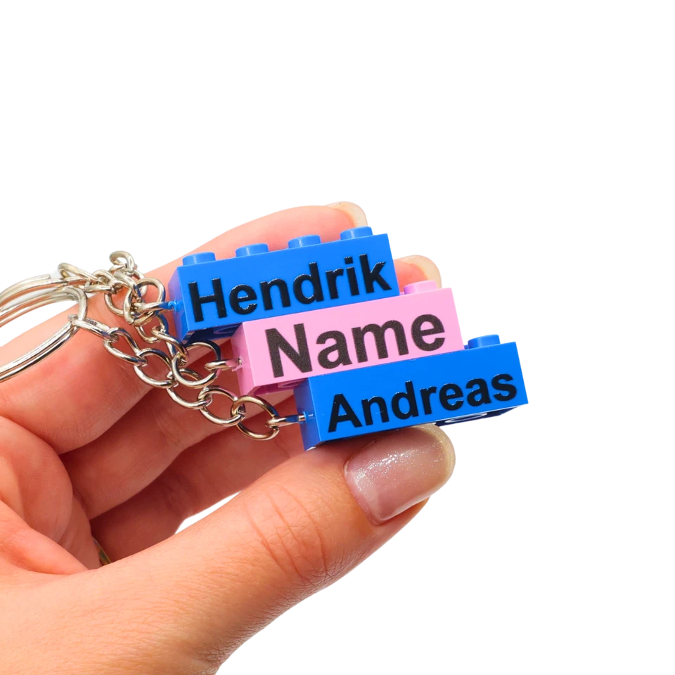 Mit deinem Namen bedruckter Schlüsselanhänger aus einem LEGO® 2x4 Stein (3001)