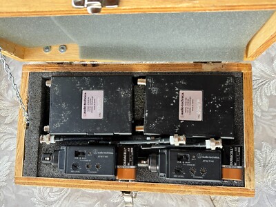 2 Set of Audio Technica ATW-T102 & ATW-R100 with Case , Antennas