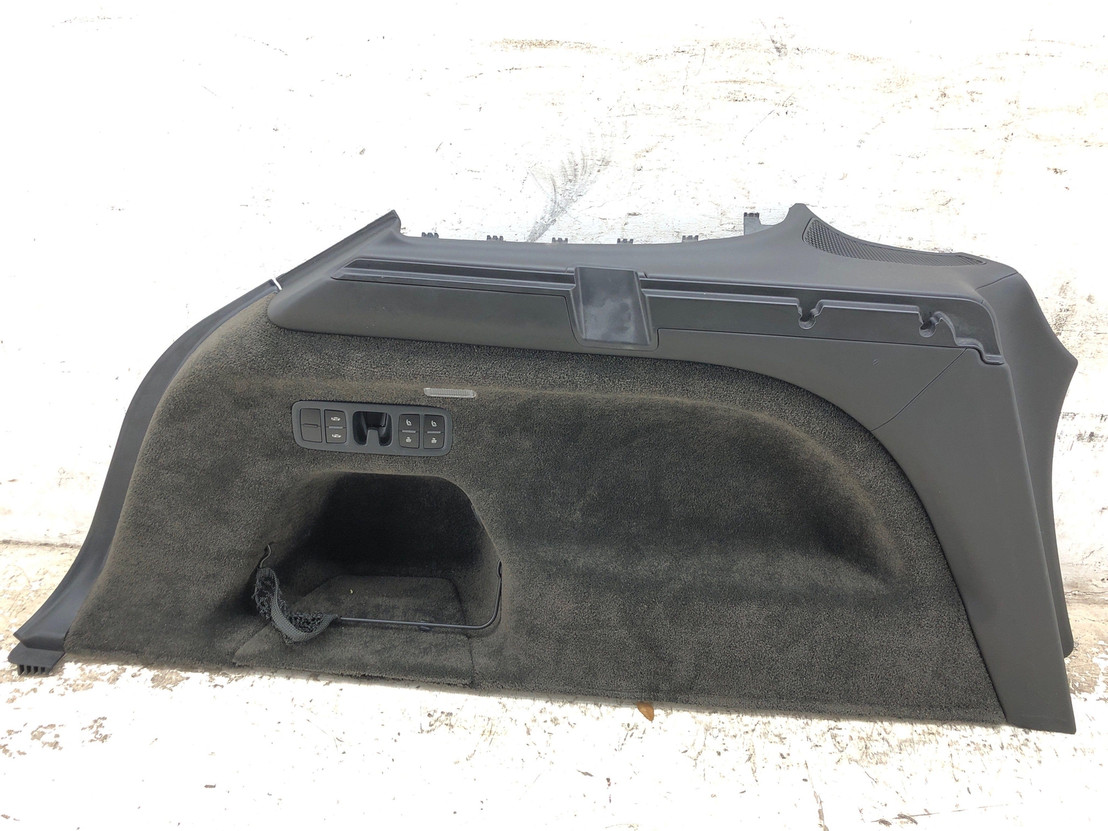 2016-2020 BENTLEY BENTAYGA LEFT REAR QUARTER TRIM PANEL COVER 36A863887 BLACK