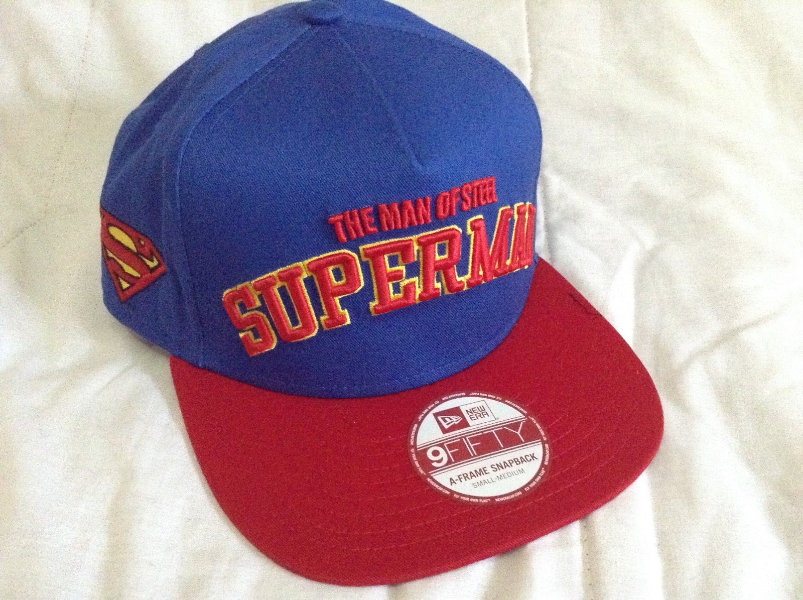 New era 9fifty superman cap size small/medium with adjustable strap brand new