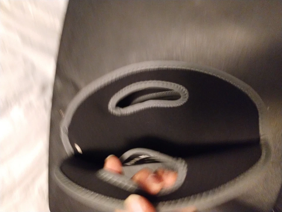 Bolso de Mano Jack Daniels BYOBAG Deluxe Neopreno Aislado Botella Lata Negro Foto 4 de 4