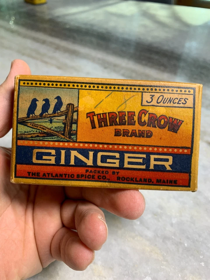 Antique FULL UNOPENED THREE 3 Crow Brand Ginger Spice Box Atlantic Rockland ME - Image 3 of 4