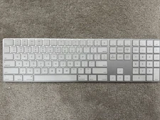 Apple  Magic Keyboard full size with Numeric Keypad G2U