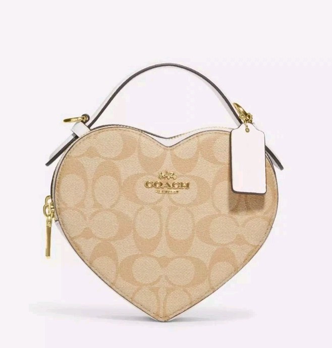 NWT Coach CJ450 Heart Crossbody/Handbag Signature Canvas Lt Khaki/Chalk Dust bag image 7