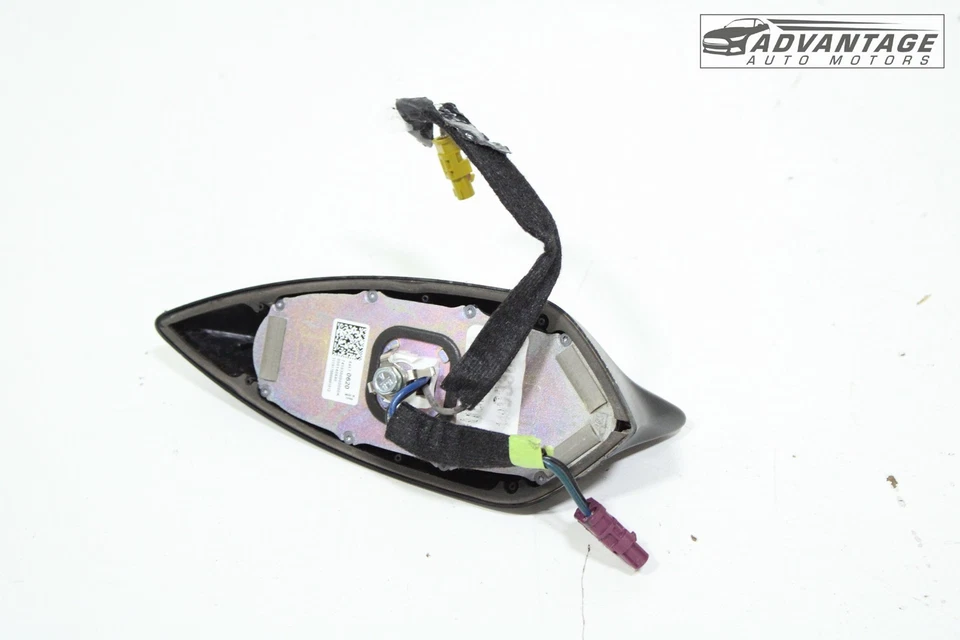 2016-2024 雪佛兰 CAMARO EXTERIOR UPPER ROOF SHARK FIN ANTENNA 模块 原始设备制造商  — 第 3/4 张图片