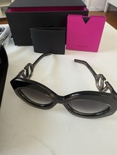 Valentino V-SOUL II Oversized Geometric Black Sunglasses Gradient Gray Lens