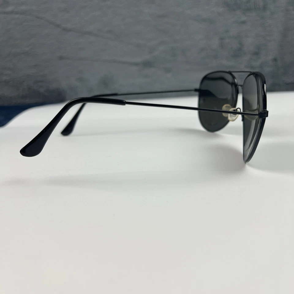 Ray Ban RB3026 62MM Aviator Unisex Sunglasses Black Frame/ Silver Mirror Lens - Image 3 of 4