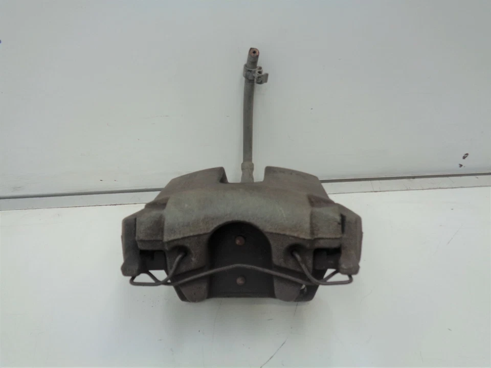 03-14 Volvo XC90 AWD Rear Left Driver Side Brake Caliper 30639523 OEM AK210302 - Image 2 of 4