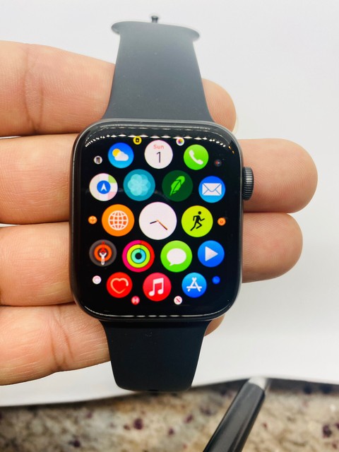 Apple Watch Series 5 44mm Space Gray Case Black Band - (MWVF2LL/A) for sale online | eBay