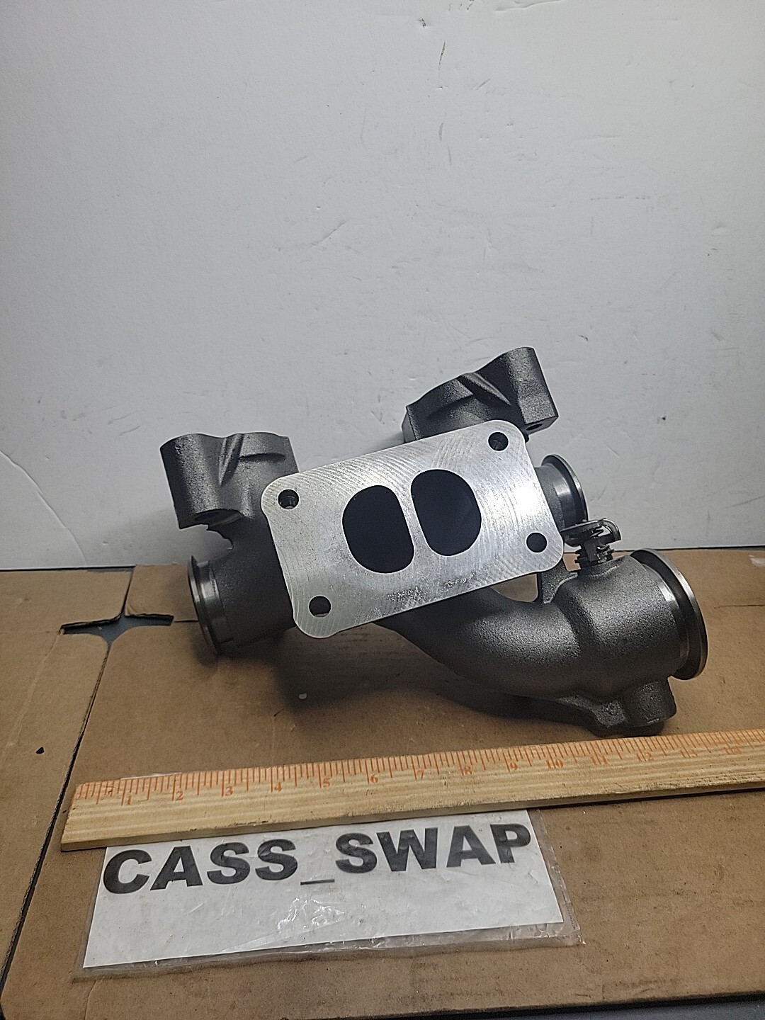 New Dd13 Detroit Diesel Center exhaust manifold 200398 eBay