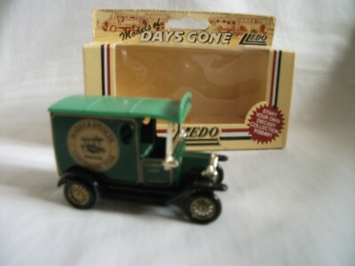 Model Van  Marks & Spencer    Ref 162