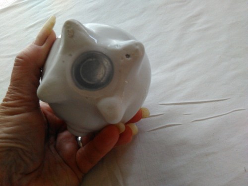 Vintage Anthropomorphic 1950s Kitsch Bank Ceramic Piggy Bank Plastic plug - Picture 4 of 4