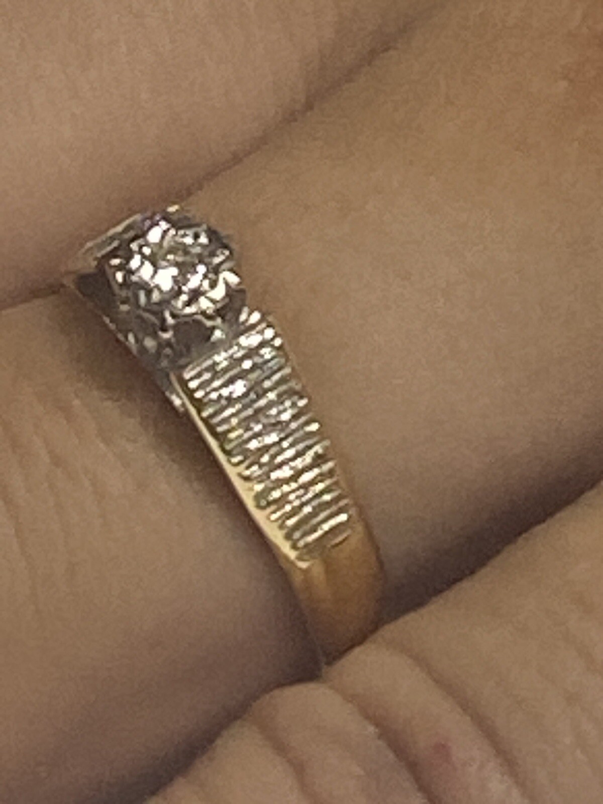 18k gold round diamond solitaire ring - image 7