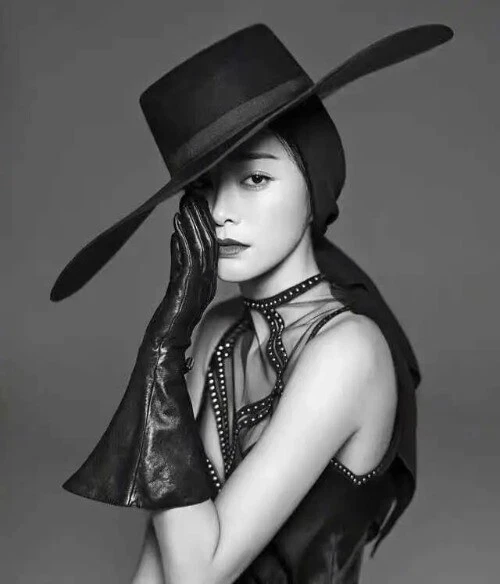 LATEX GLOVES Unisex Faux Patent Leather 38cm Shine Wide Balloon Puff Sleeves - Image 2 of 4