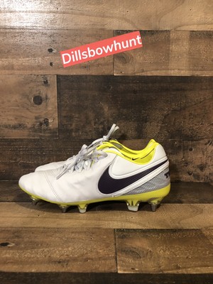 nike tiempo legend 9