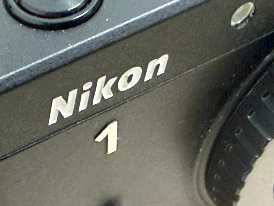 Cámara digital Nikon V1 1 cuerpo negro solo compacta sin espejo Foto 4 de 4