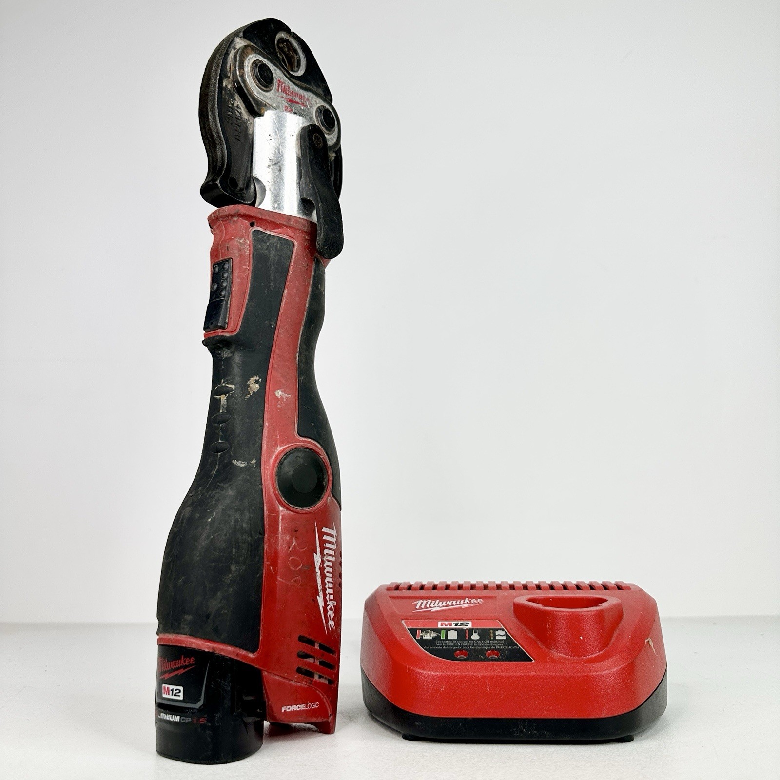 MILWAUKEE 2473-20🛜 | M12 FORCE LOGIC PRESS TOOL + 1/2” JAW & CHARGER | TESTED✨