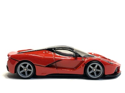 Hot Wheels Premium Ferrari Laferrari 1/64 Ready To Ship Loose IN